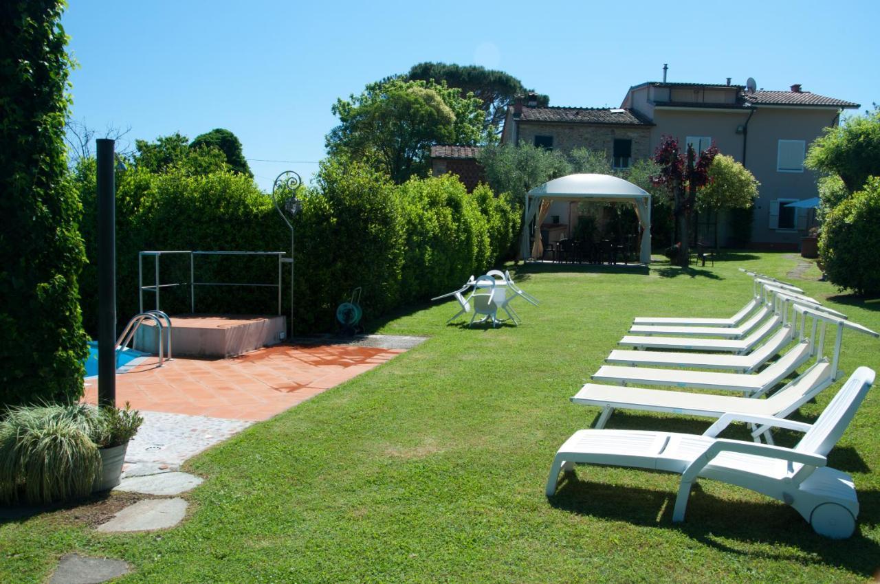 Casa Del Merlo SantʼAndrea di Compito Exterior foto